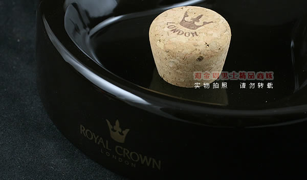 ӢʹROYAL CROWNǴ̶̻ҸT700-3