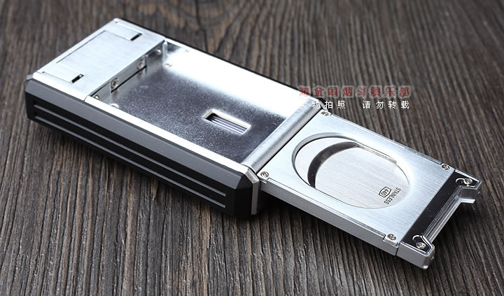 Colibri Cigar CutterֱѩѴ LI600C2-2