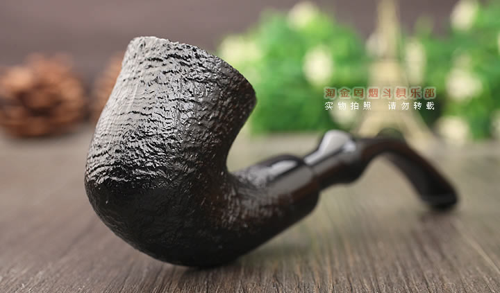 �������˵�ɭPetersonʯ�ľ�̶� 2025����ʥ�ڼ���ϵͳ����ɰ 305-1