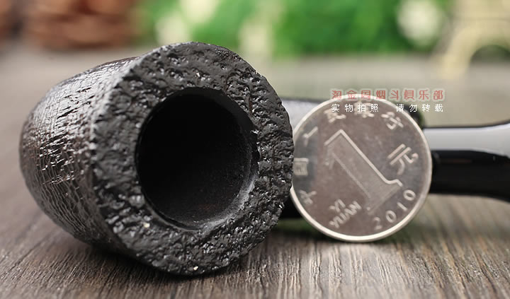 �������˵�ɭPetersonʯ�ľ�̶� 2025����ʥ�ڼ���ϵͳ����ɰ 305-5